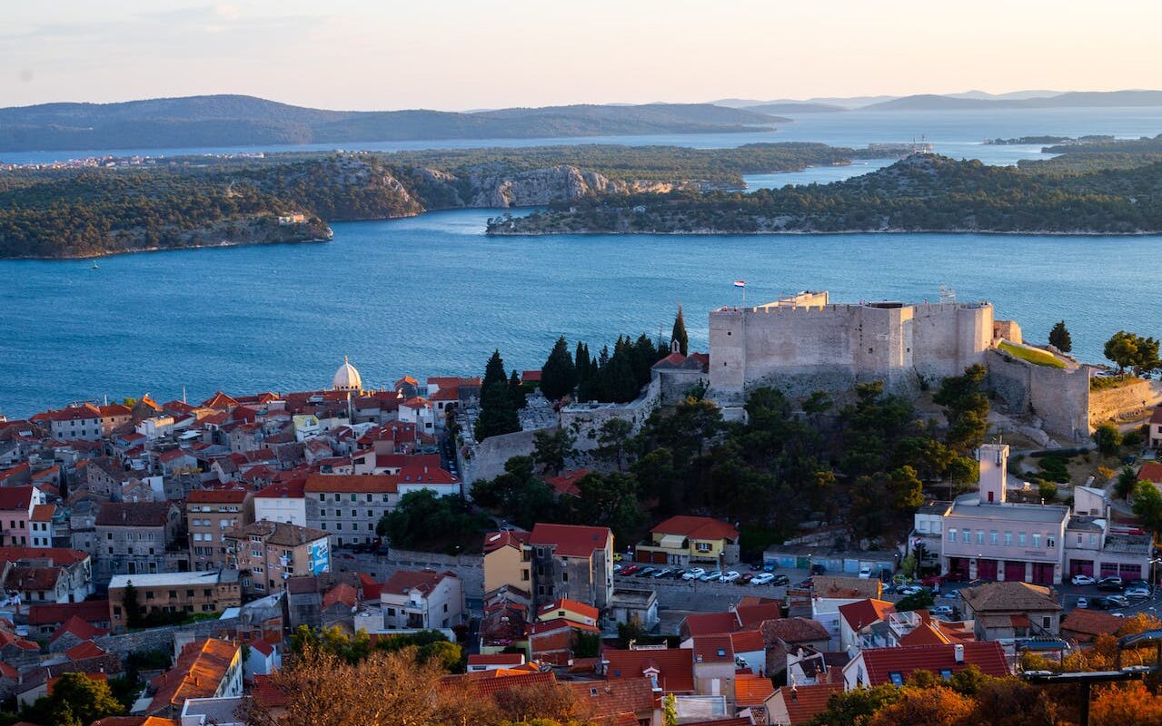 image source Photo by ŠIBaj TV: https://www.pexels.com/photo/cityscape-of-sibenik-croatia-12518669/