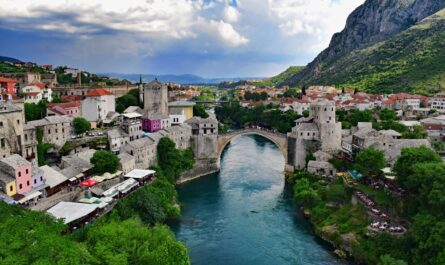 image source Photo by Jocelyn Erskine-Kellie: https://www.pexels.com/photo/aerial-view-of-the-arch-stari-most-or-old-bridge-crossing-the-neretva-river-in-bosnia-and-herzegovina-8395586/