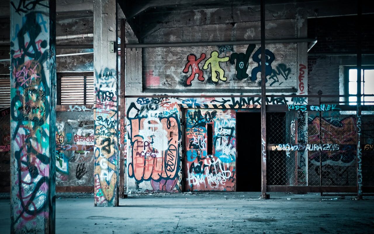 image source Photo by Pixabay: https://www.pexels.com/photo/grafitti-162379/